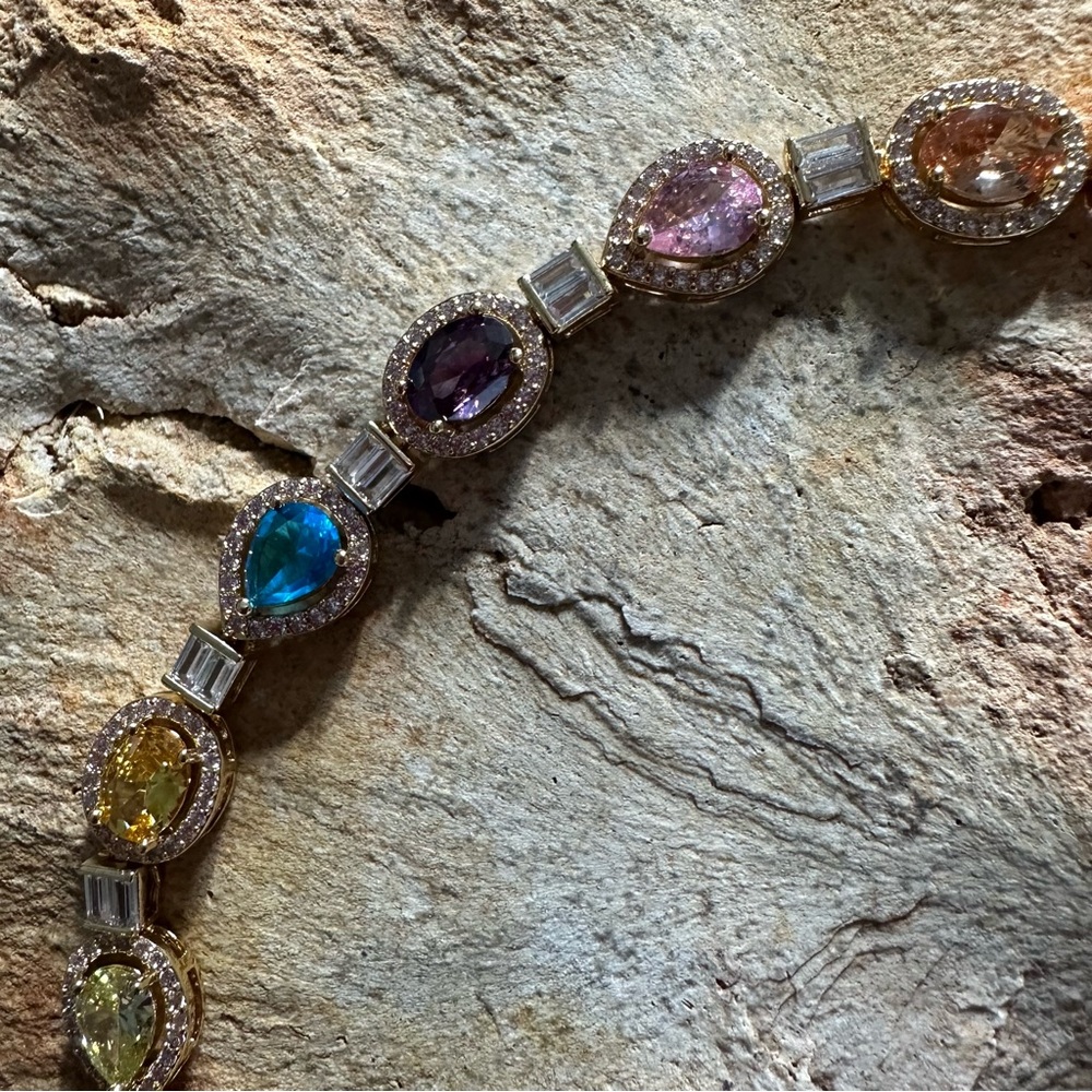 Turandoss Elegant Multicolor Bracelet, new in box - Picture 4 of 11